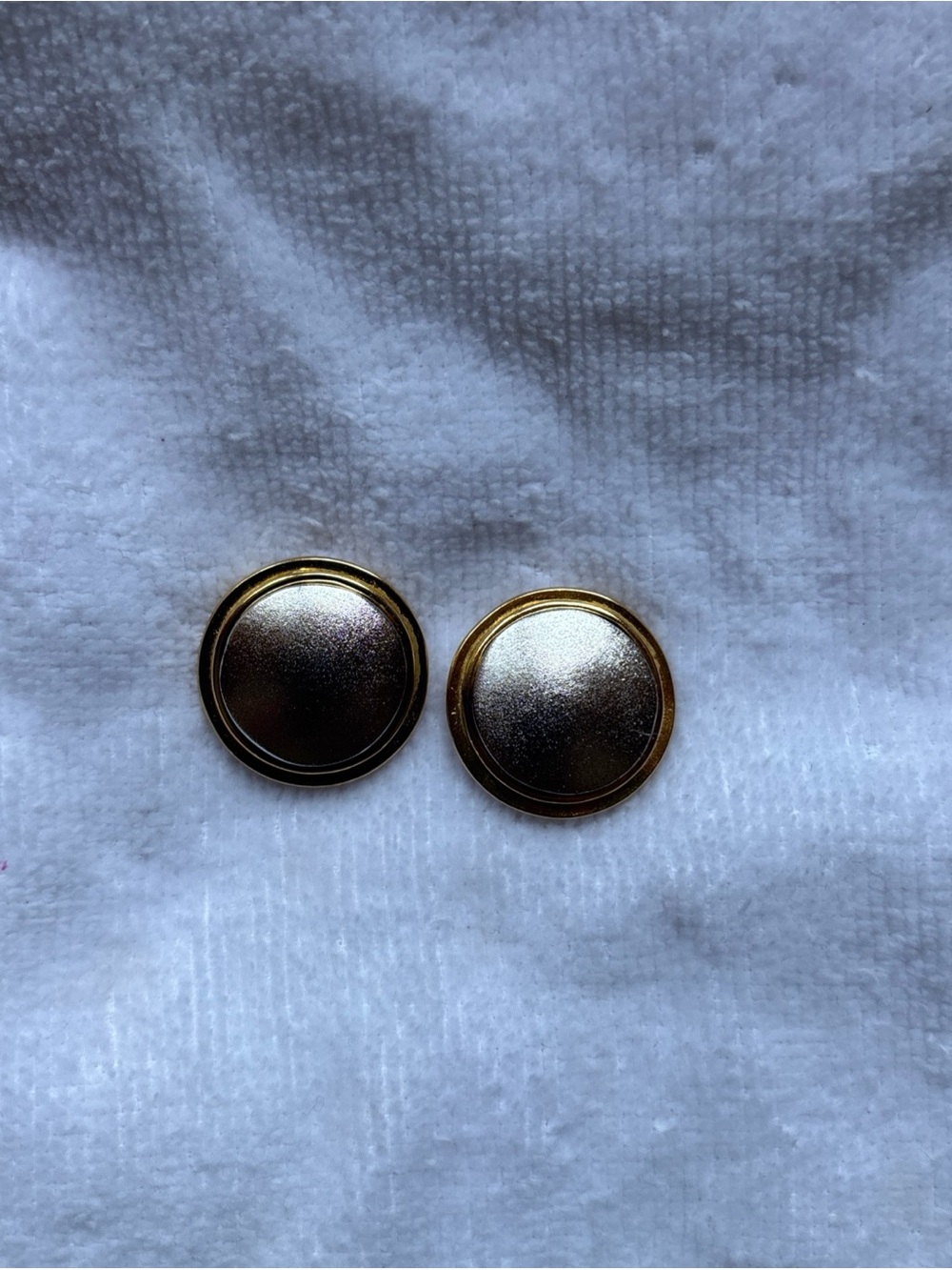 Lee Wolfe Vintage Pierced Gold-Tone Round Button Earrings - Women Accessories